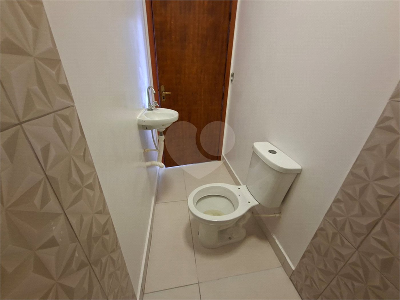 Casa à venda com 3 quartos, sendo 2 suítes, em Loteamento Residencial Lisboa, Itapetininga, SP