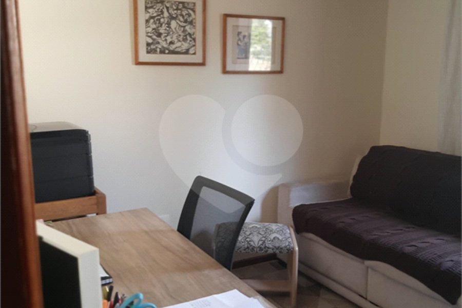 Casa à venda com 3 quartos, sendo 1 suíte, no condomínio Barbará II, São Paulo - SP