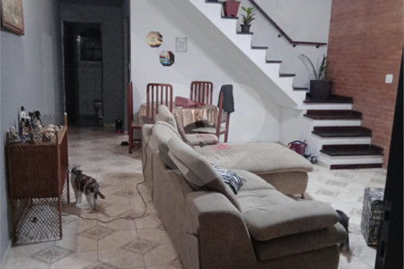 Casa à venda com 3 quartos, sendo 1 suíte,  em Vila Júlia, Poá, SP