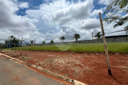Terreno à venda no condomínio Residencial Quinta das Palmeiras, Itapetininga - SP