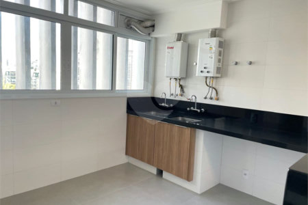 Apartamento à venda com 4 suítes em Alto da Boa Vista, São Paulo, SP