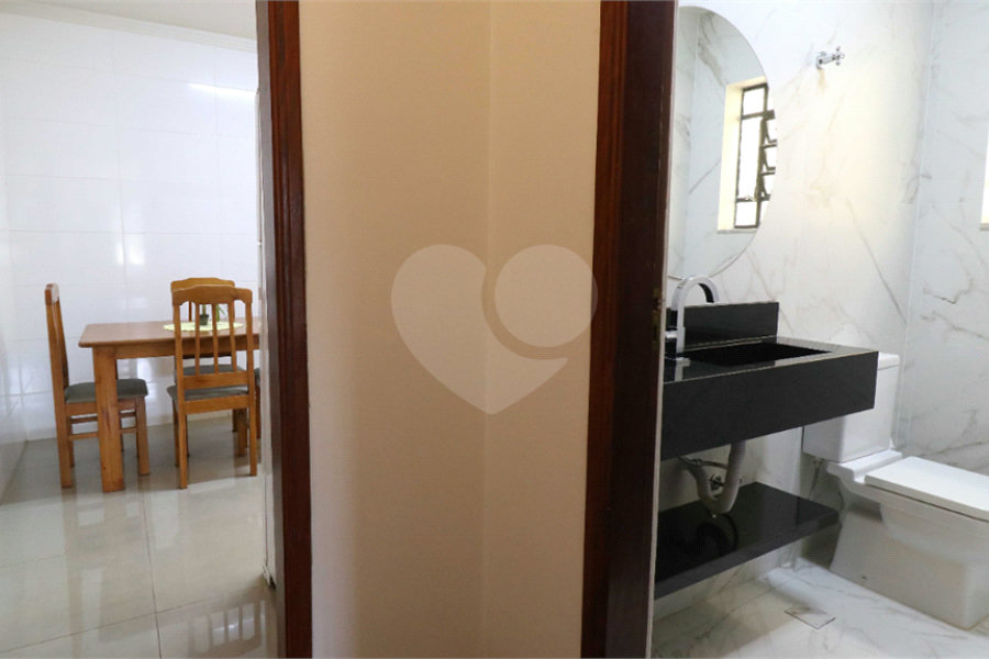 Sobrado à venda com 3 quartos, sendo 1 suíte, em Tremembé, São Paulo, SP