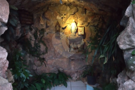 Chácara à venda com 4 quartos, sendo 1 suíte,  em Vila Dom Pedro, Atibaia, SP
