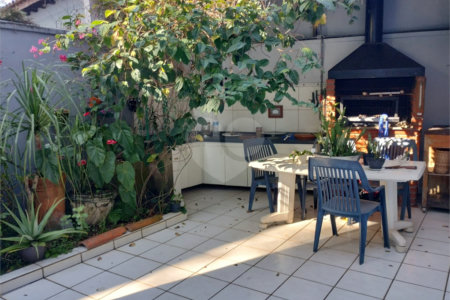 Casa de Vila à venda com 3 suítes em Jardim Londrina, São Paulo, SP