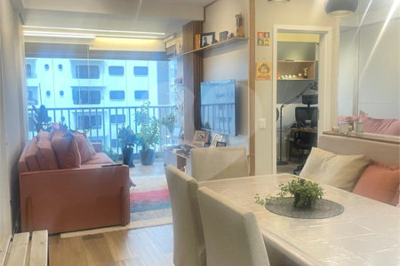 Apartamento à venda com 3 quartos, sendo 1 suíte, em Indianópolis, São Paulo, SP