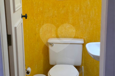 Casa à venda com 5 quartos, sendo 1 suíte,  em Praia Rasa, Armação dos Búzios, RJ