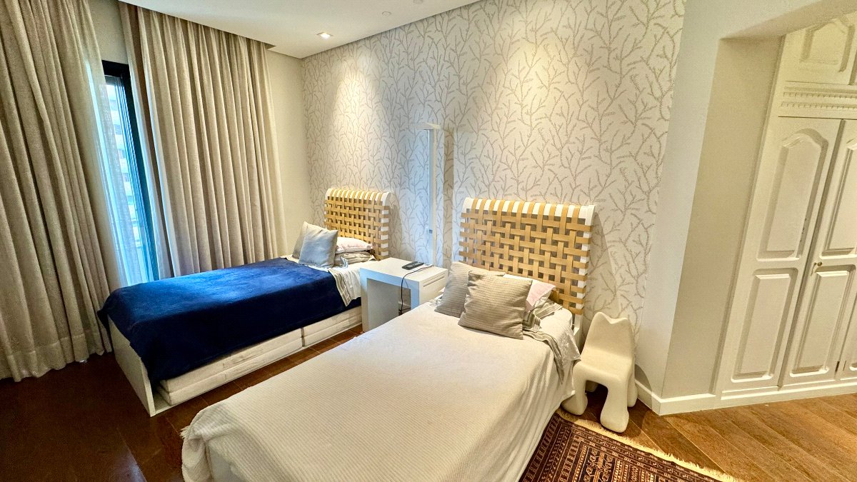 Apartamento à venda com 4 suítes em Moema, São Paulo, SP
