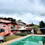Casa à venda com 4 quartos, sendo 1 suíte, no condomínio Chacarás Bela Vista, Mairiporã - SP