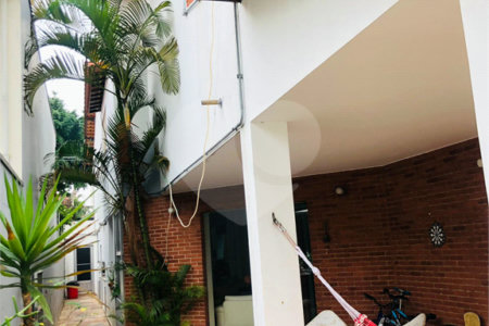 Sobrado à venda com 3 suítes em Brooklin Paulista, São Paulo, SP