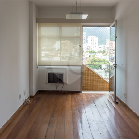Apartamento à venda com 3 quartos, sendo 1 suíte, em Tijuca, Rio de Janeiro, RJ