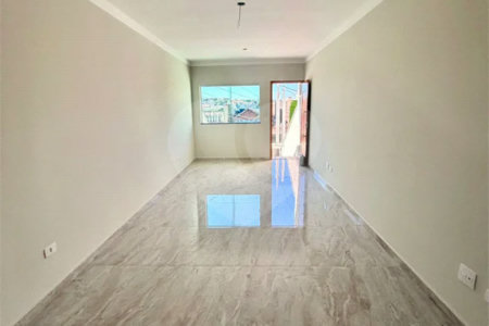 Sobrado à venda com 3 quartos, sendo 1 suíte, em Vila Mazzei, São Paulo, SP