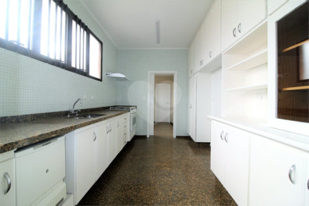 Apartamento à venda com 4 quartos, sendo 3 suítes, em Santo Amaro, São Paulo, SP
