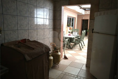 Casa à venda com 4 quartos, sendo 1 suíte,  em Vila Maria Baixa, São Paulo, SP