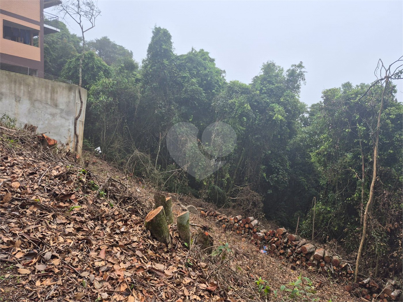 Terreno à venda no condomínio Parque Imperial da Cantareira, Mairiporã - SP