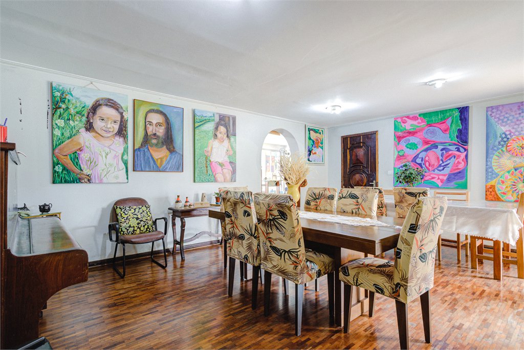 Sobrado à venda com 3 quartos, sendo 1 suíte, em Chácara Monte Alegre, São Paulo, SP