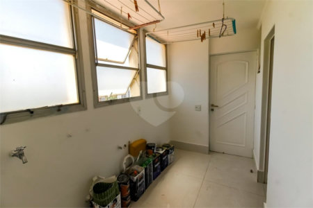 Apartamento à venda com 3 quartos, sendo 2 suítes, em Vila Andrade, São Paulo, SP
