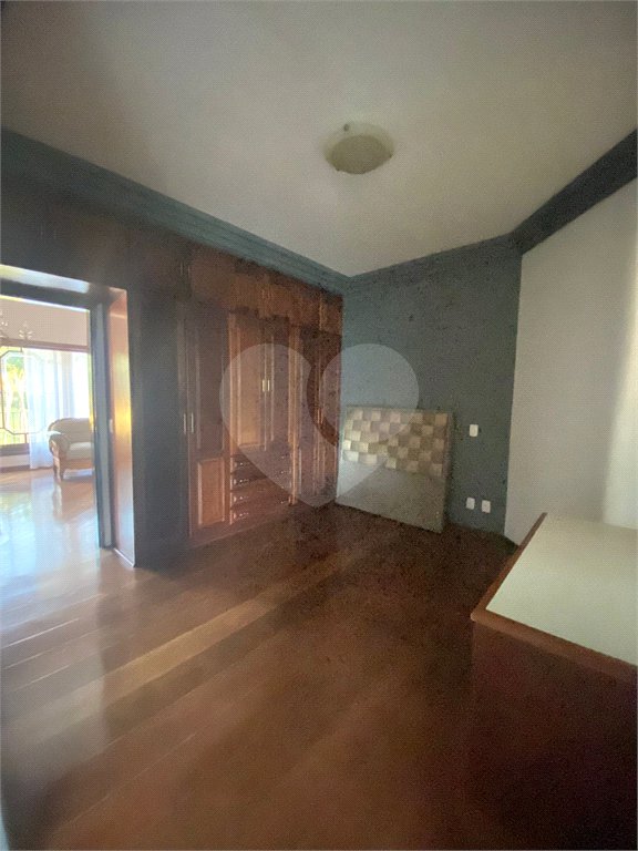 Casa à venda com 3 quartos, sendo 4 suítes,  no condomínio Estância Marambaia, Vinhedo - SP
