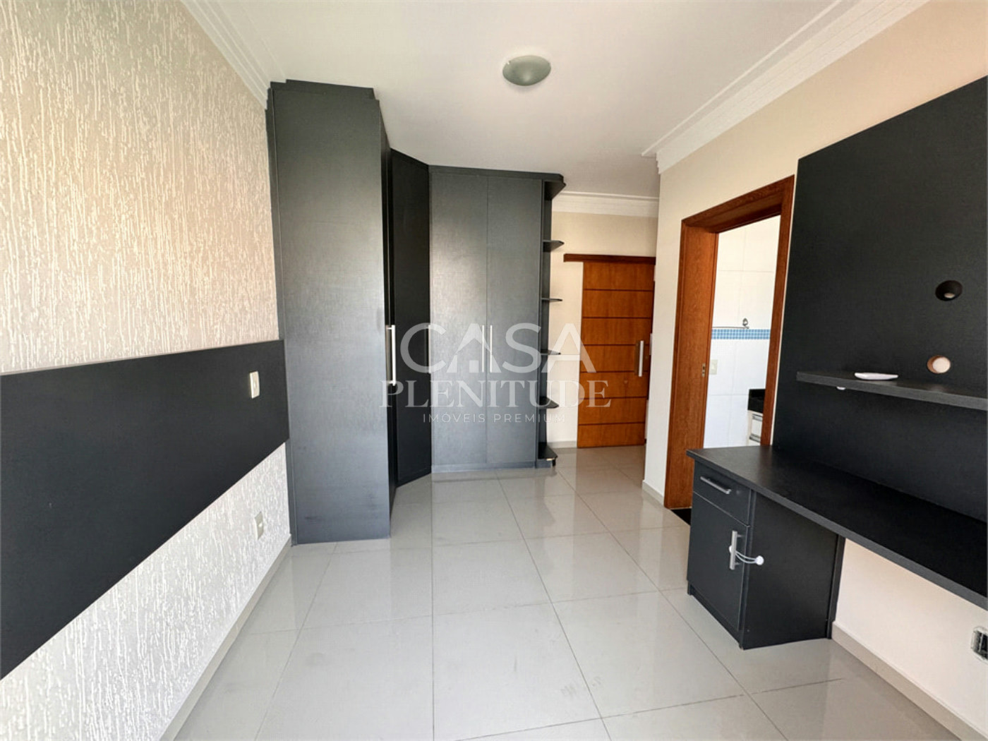 Casa em condomínio à venda com 3 suítes em Vila Haro, Sorocaba, SP