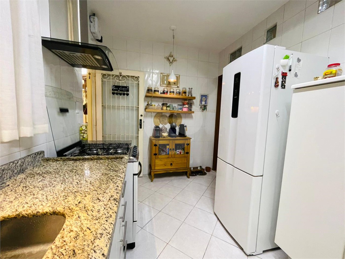 Casa à venda com 2 quartos, sendo 1 suíte, em Vila Olímpia, Sorocaba, SP