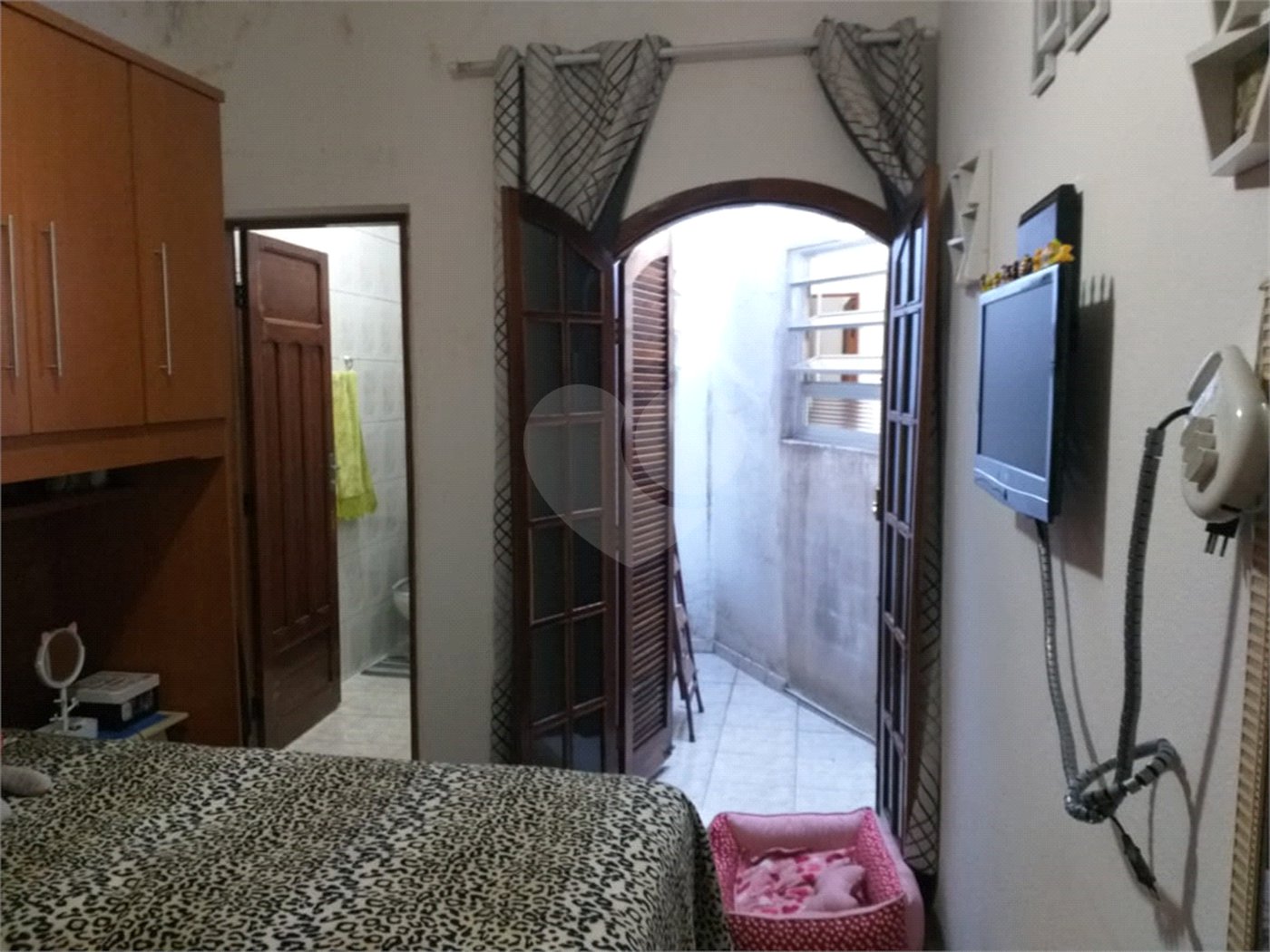Sobrado à venda ou para alugar com 3 suítes em Santa Teresinha, São Paulo, SP