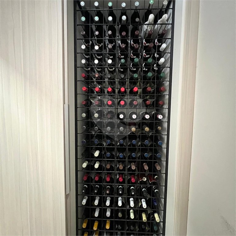 Apartamento à venda com 3 quartos, sendo 1 suíte, em Vila Suissa, Mogi das Cruzes, SP