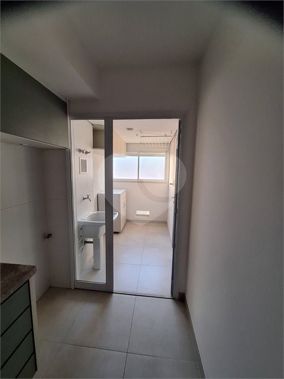 Apartamento à venda com 3 suítes em Vila Anastácio, São Paulo, SP