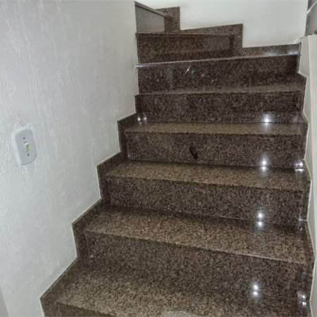 Sobrado à venda com 3 quartos, sendo 1 suíte,  em Jardim Campo Limpo, São Paulo, SP