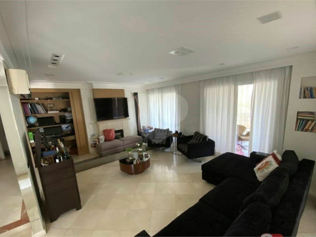Apartamento à venda com 4 suítes em Vila Maria Alta, São Paulo, SP