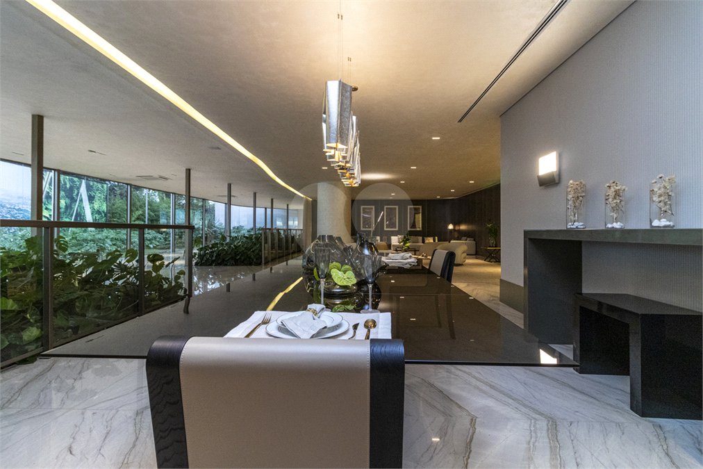 Apartamento à venda com 4 suítes em Jardim Guedala, São Paulo, SP