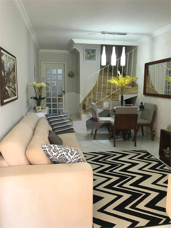 Sobrado à venda com 2 quartos em Tremembé, São Paulo, SP