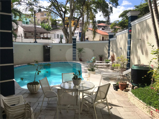Sobrado à venda com 4 quartos, sendo 3 suítes,  em Jardim França, São Paulo, SP