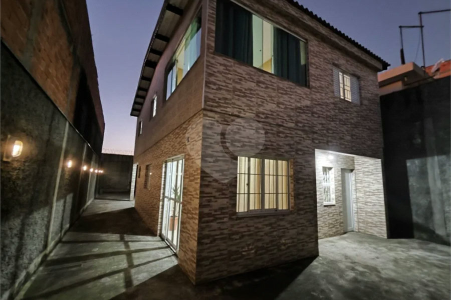 Casa à venda com 4 quartos, sendo 1 suíte,  em Anhanguera, São Paulo, SP