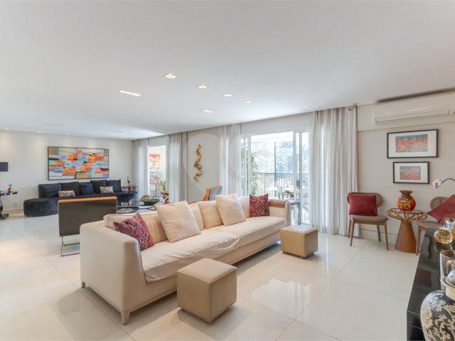 Apartamento à venda com 4 suítes em Alto da Boa Vista, São Paulo, SP