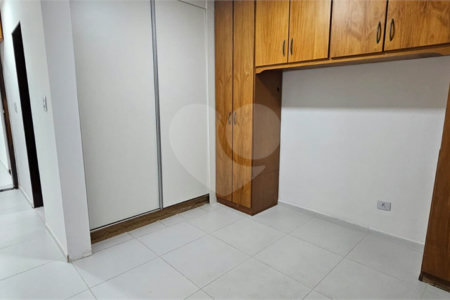 Sobrado à venda com 3 quartos, sendo 2 suítes, em Ferreira, São Paulo, SP