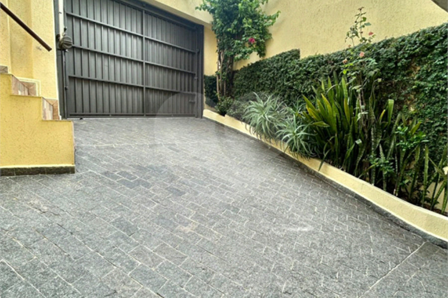Sobrado à venda com 3 quartos, sendo 1 suíte, em Parada Inglesa, São Paulo, SP