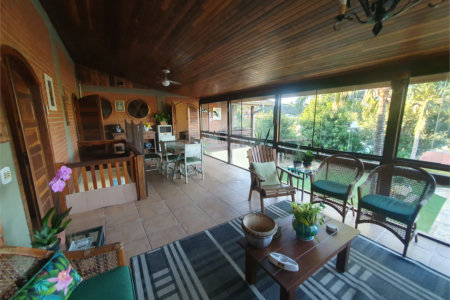 Casa à venda com 4 quartos, sendo 2 suítes,  no condomínio Vinhas da Vista Alegre - Lado Café, Vinhedo - SP
