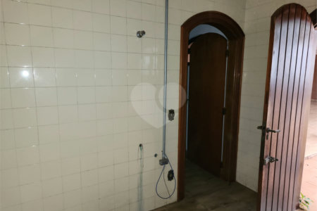 Sobrado à venda ou para alugar com 4 quartos, sendo 2 suítes, no Centro, Araraquara, SP