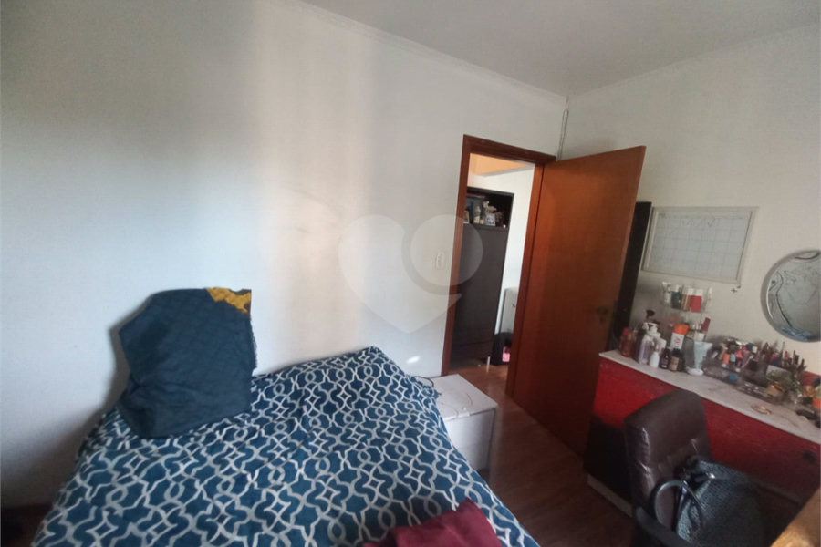 Sobrado à venda com 3 quartos em Vila Paiva, São Paulo, SP