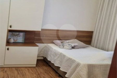Casa à venda com 2 suítes no condomínio Residencial Pedro Julio, Mogi das Cruzes - SP
