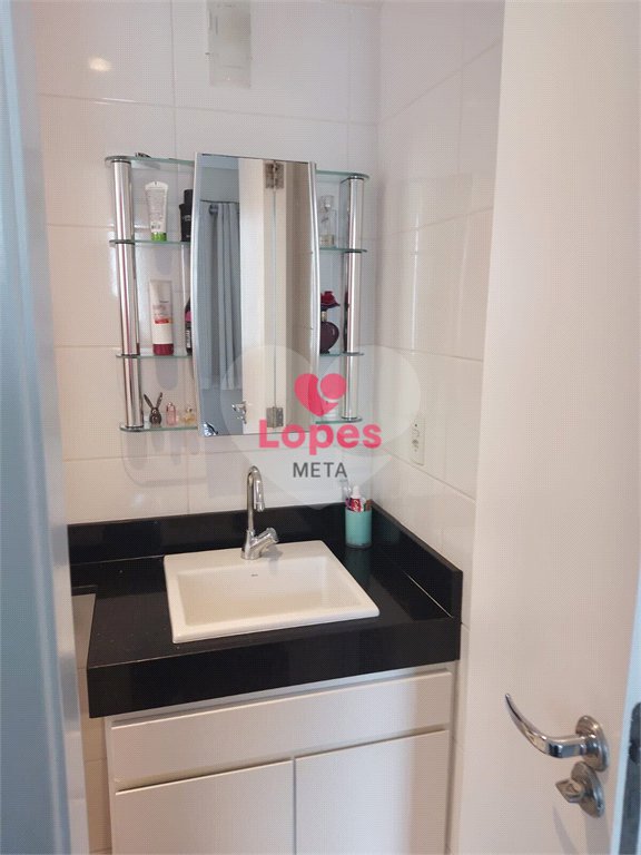 Apartamento à venda com 3 quartos, sendo 1 suíte, em Urbanova V, São José dos Campos, SP