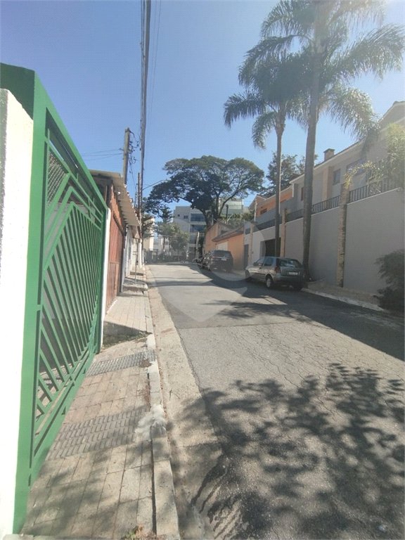 Sobrado à venda com 3 quartos em Vila Irmãos Arnoni, São Paulo, SP