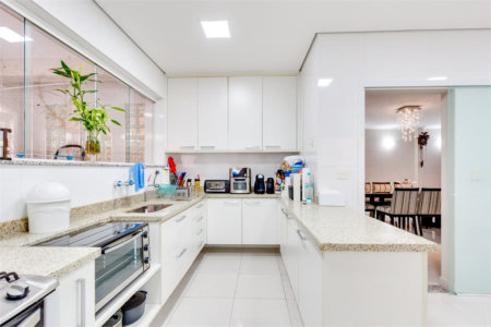 Casa à venda com 4 quartos, sendo 1 suíte,  em Brooklin Paulista, São Paulo, SP
