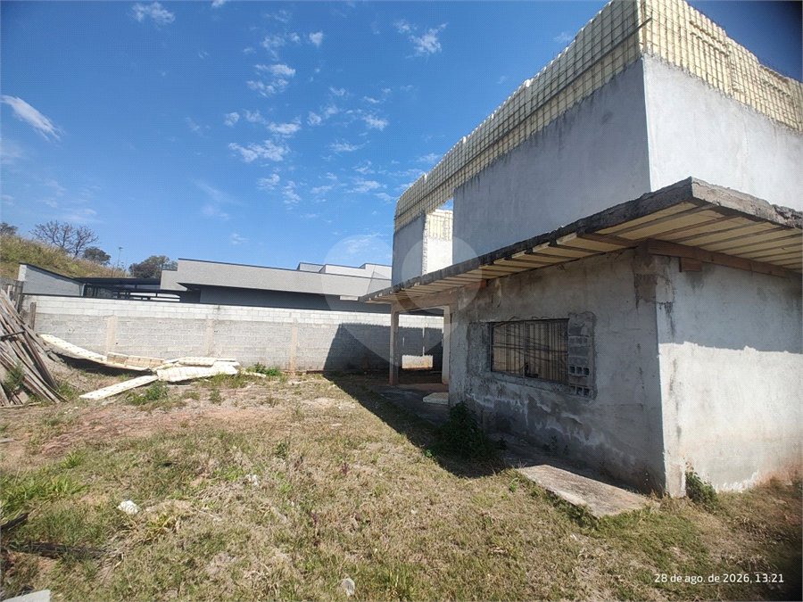 Terreno 810 metros à venda em Atibaia com projeto aprovado exclusivo de alto padrão com construção inacabada