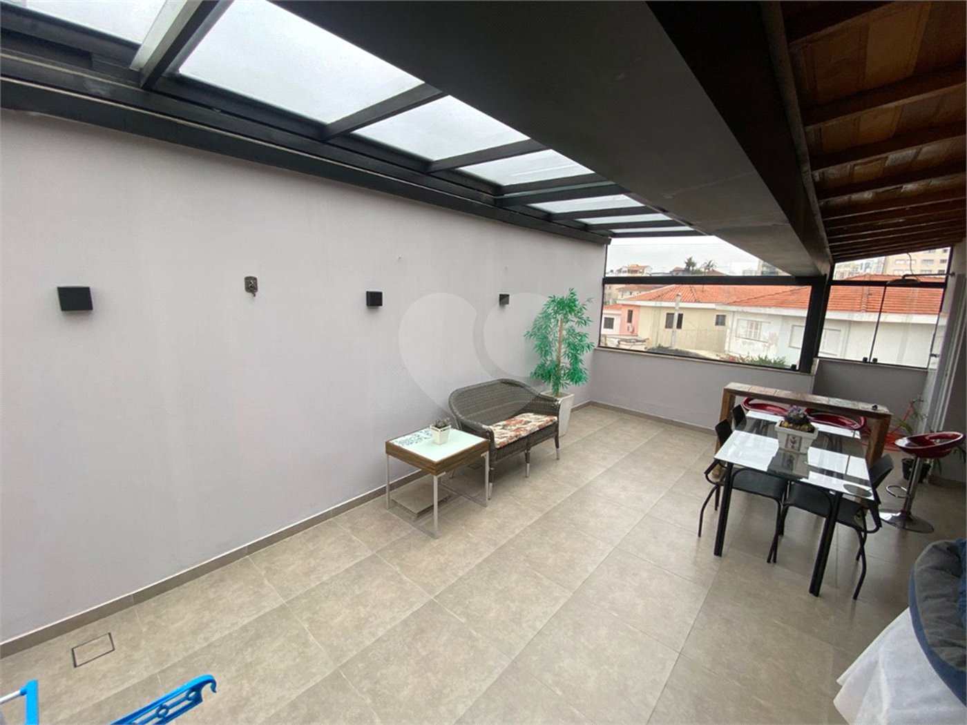 Casa à venda com 3 suítes no condomínio Belle Villle, São Paulo - SP