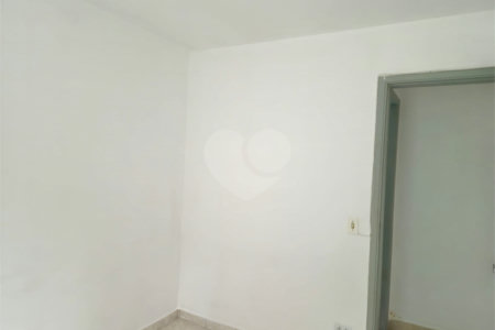 Apartamento à venda com 2 quartos em Jardim D'abril, São Paulo, SP