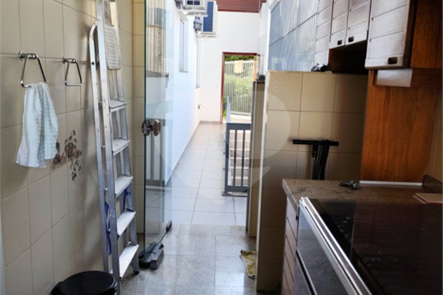Sobrado à venda com 4 suítes em Santana, São Paulo, SP
