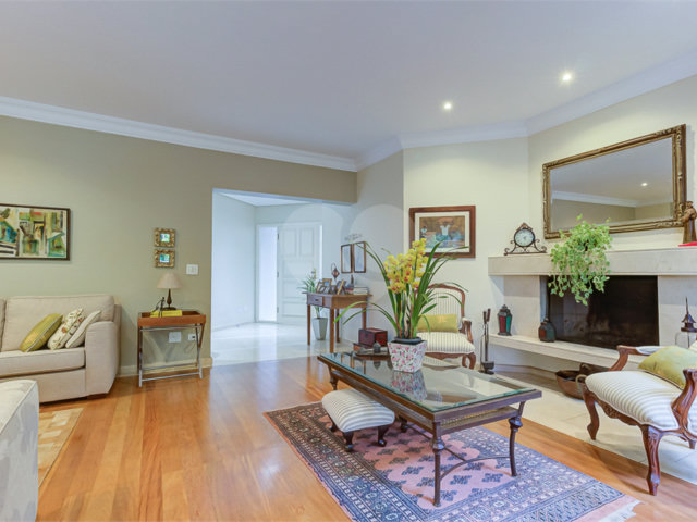 Casa à venda com 4 suítes no condomínio Vila Verde, São Paulo - SP