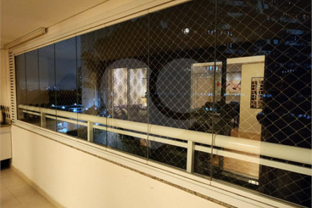 Apartamento à venda com 3 suítes em Vila Suzana, São Paulo, SP