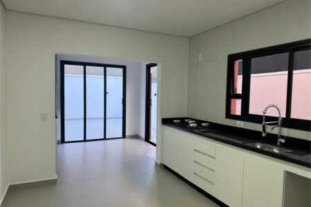Casa à venda com 3 suítes no condomínio Residencial The Square Village, Cotia - SP
