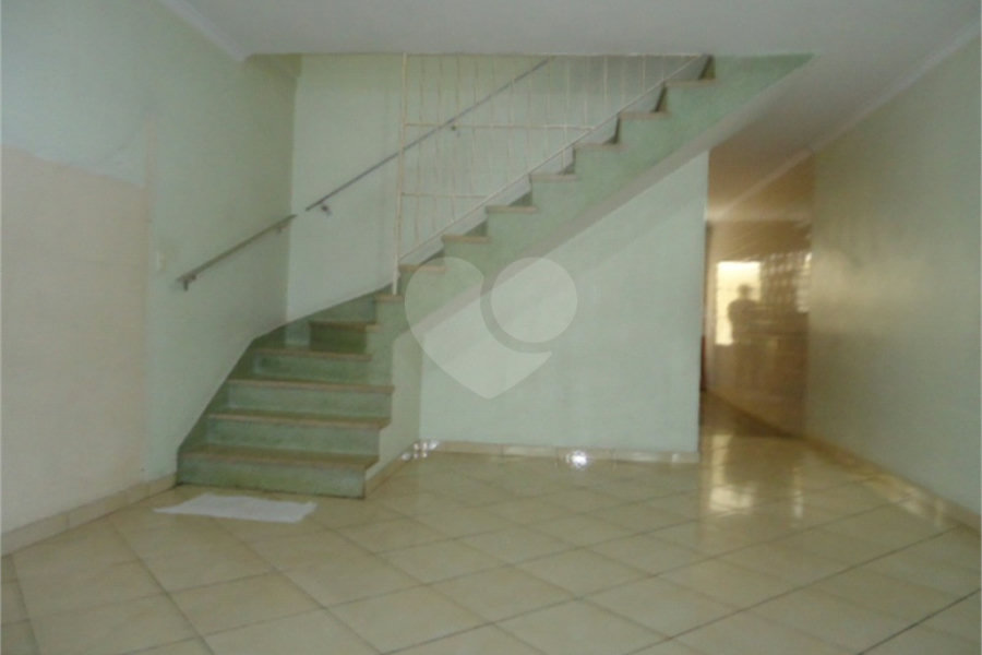 Sobrado à venda com 3 quartos em Jardim Peri, São Paulo, SP